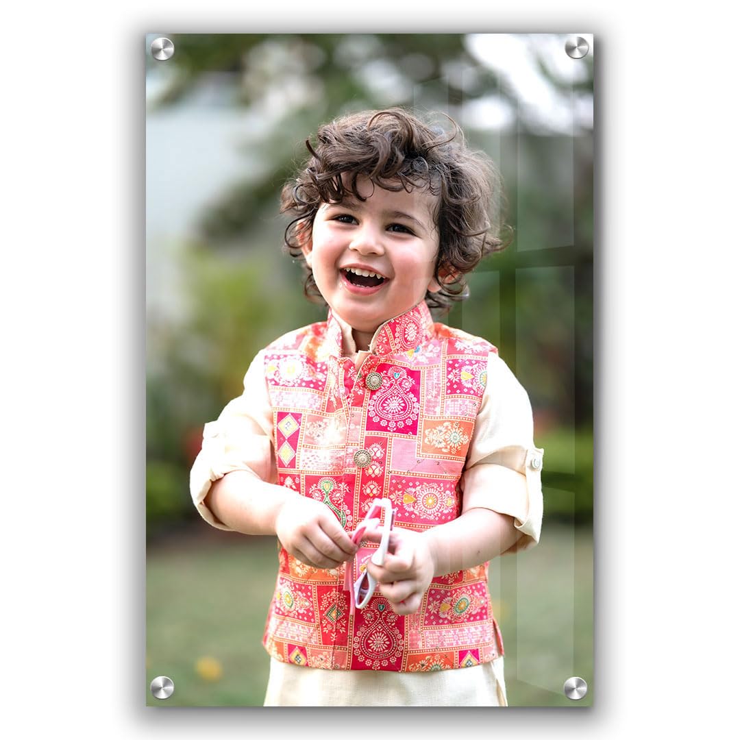 [5MM:Portrait] SNAPTRAP Portrait 24x36 in 5mm acrylic photo frame - front